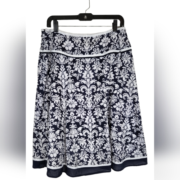 Jones New York Dresses & Skirts - Jones new york sport women's floral print A-line blue, white skirt size 10